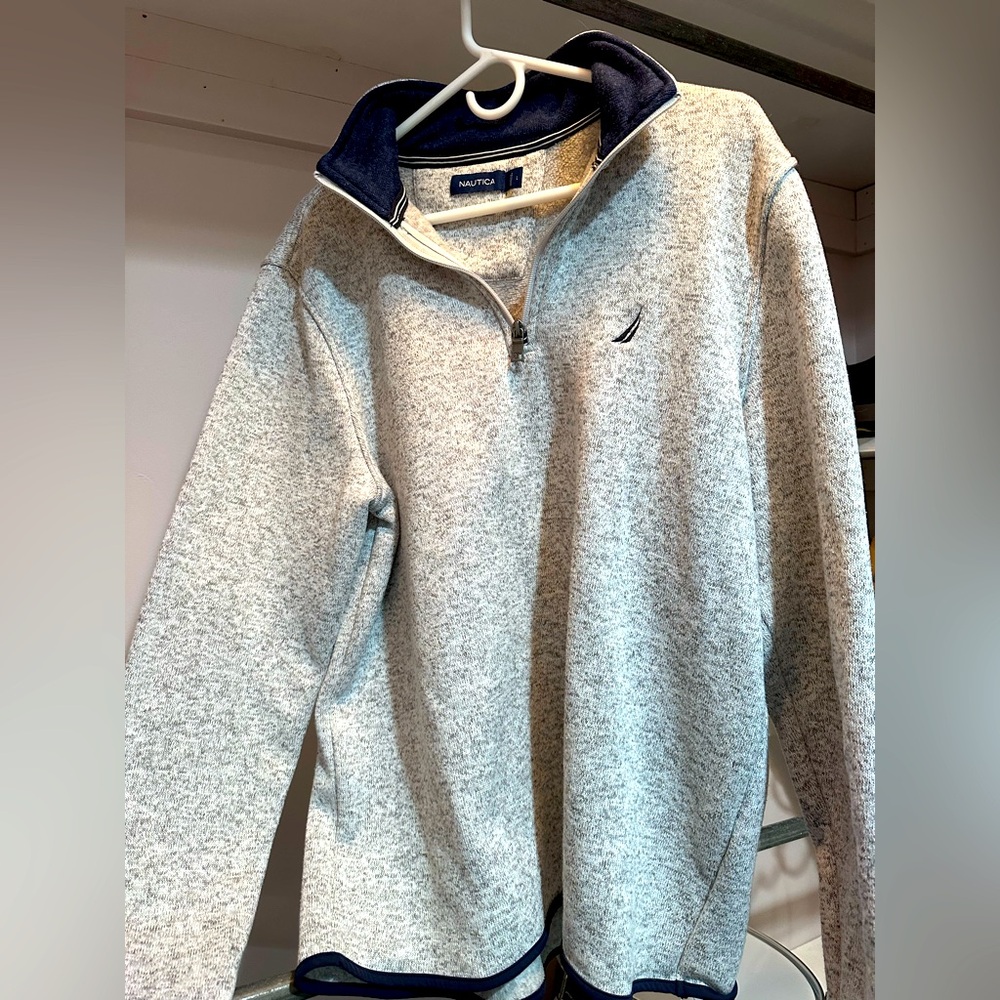 Nice gray sweater half zip